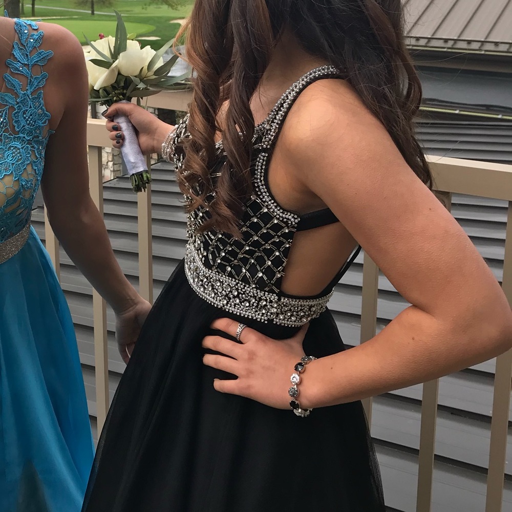 PROM DRESS - Picture 5 of 5
